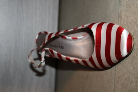 tamaris rood-witte hakken