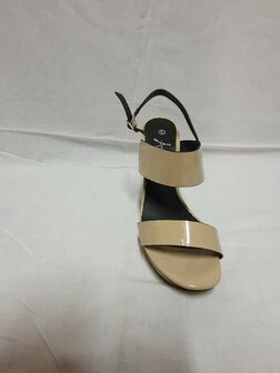 talons blanc cass&eacute;