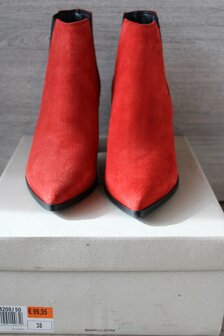 Rote Ankle Boots