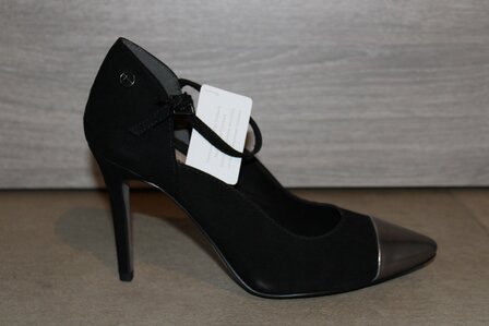 black heels brand Tamaris