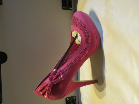 roze hakken met strik en glitter Barbie