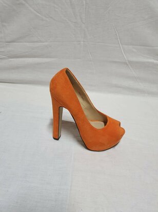 oranje pumps