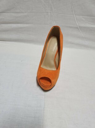 oranje pumps