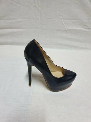 Black High heels