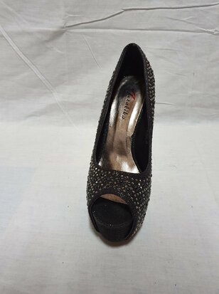 black heels with golden heel
