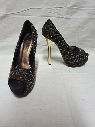 black heels with golden heel