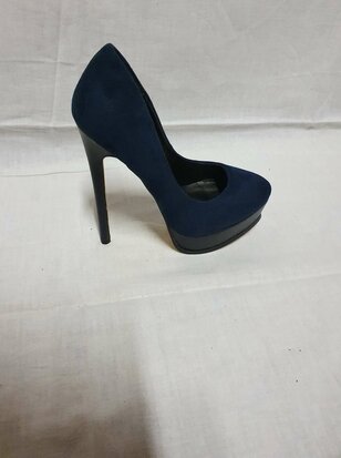 talons hauts bleu foncé