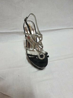 zilveren sandalen met hak
