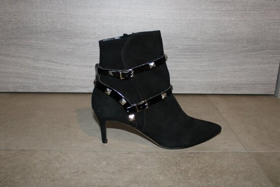 black ankle boots Brand Frida