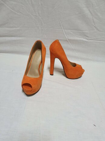 oranje pumps