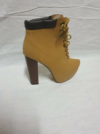 Brown ankle boots 