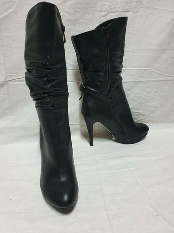 schwarz Stiefel 