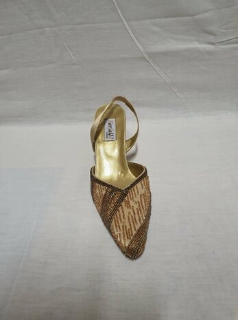 beige heels