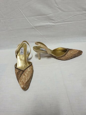 beige heels