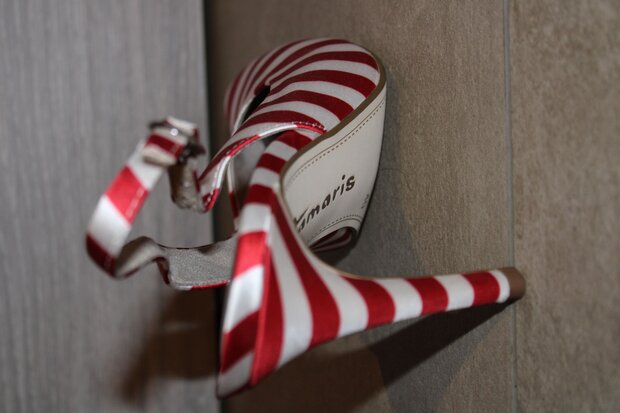 tamaris rood-witte hakken