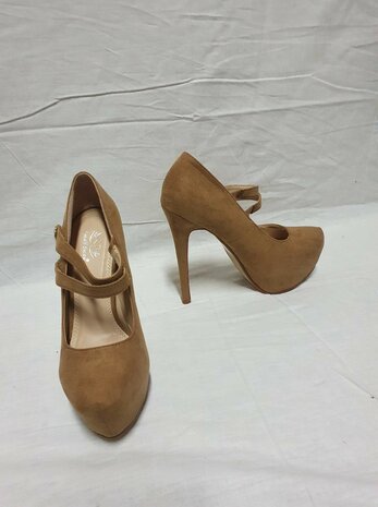talons hauts marron