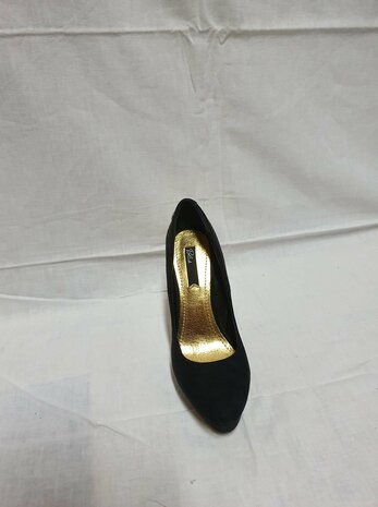 black high heels with gold heel