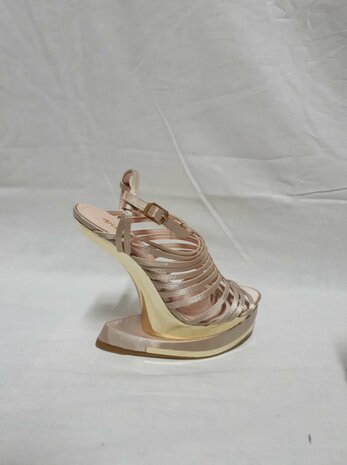 licht roze sandalen hakken