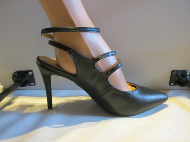 zwarte sandalen met hoge hak