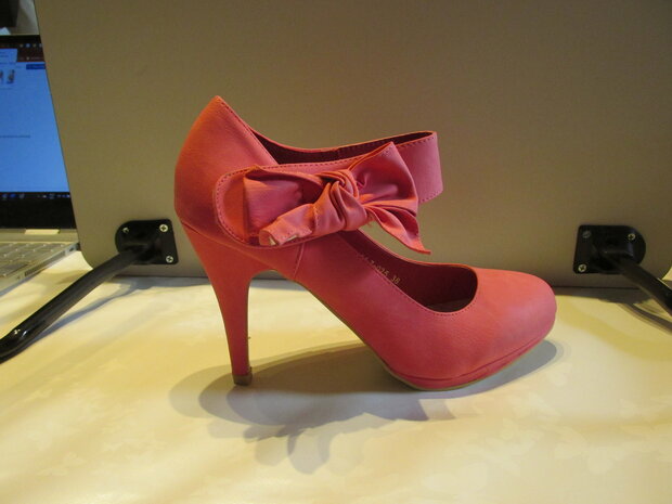 roze hakken met strik Barbie