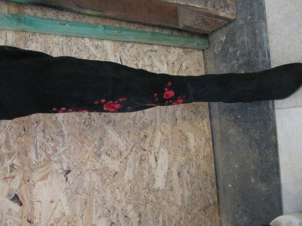 bottes longues noires avec coquelicots